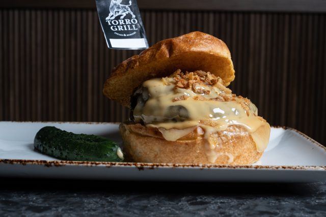 Подача блюда в TORRO GRILL