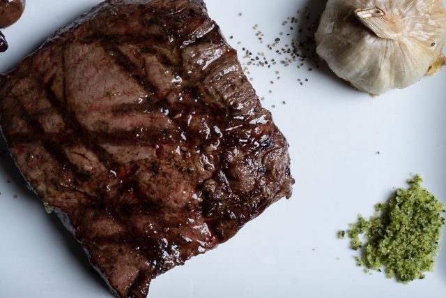 Подача блюда в TORRO GRILL